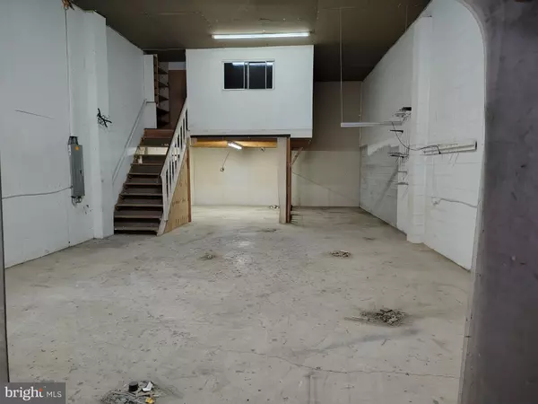 Philadelphia, PA 19134,3655 SALMON ST