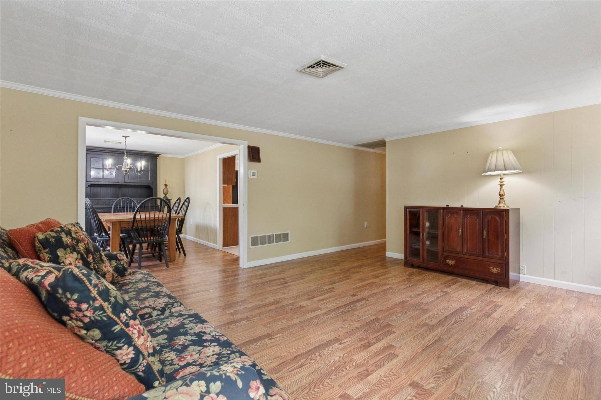 Hatboro, PA 19040,508 SHERWOOD LN