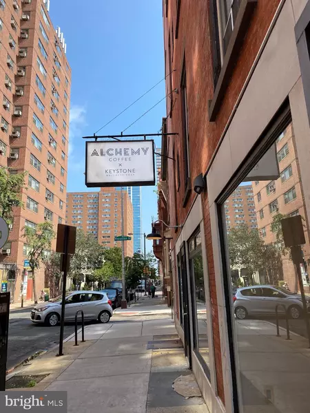 125 S. 21ST STREET #2F, Philadelphia, PA 19103