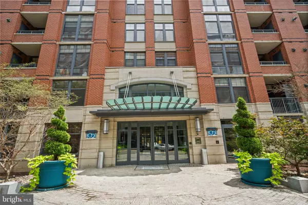 Arlington, VA 22201,1021 N GARFIELD ST #830