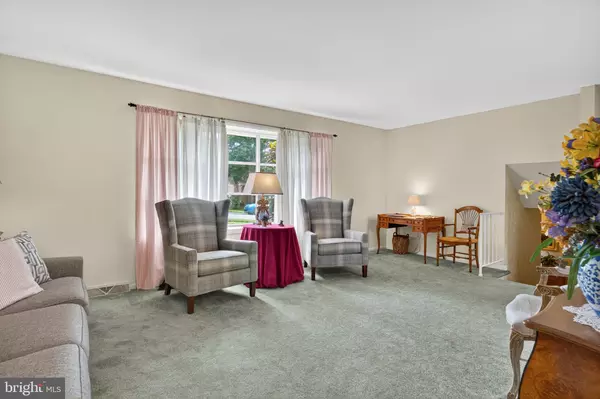 Reading, PA 19606,56 HEARTHSTONE DR