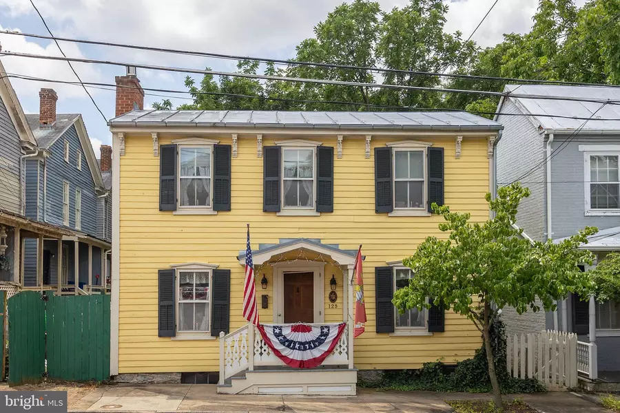 125 E CLIFFORD ST, Winchester, VA 22601