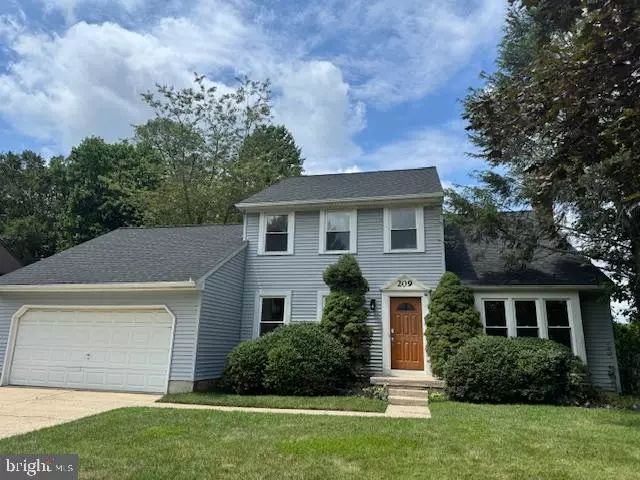 209 HENFIELD AVE, Cherry Hill, NJ 08003