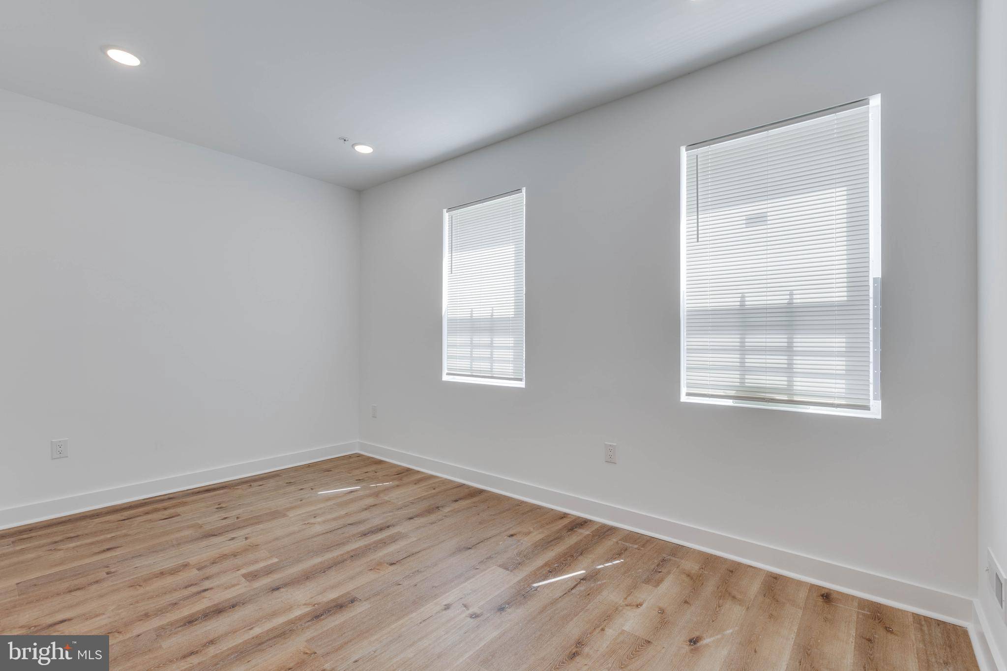 Philadelphia, PA 19133,2502 N LAWRENCE ST #1