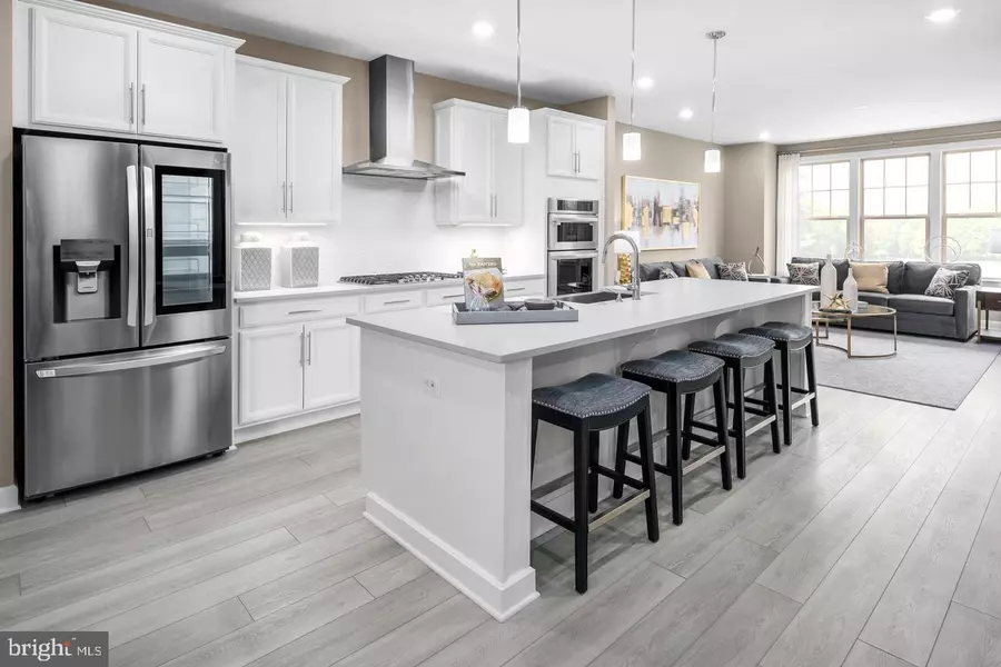 3737 MAYORS WAY, Fairfax, VA 22030