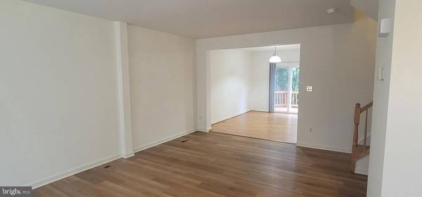 Sterling, VA 20165,46858 LAWNES CREEK TER