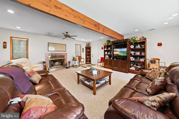 Manahawkin, NJ 08050,33 SHOVELER LN