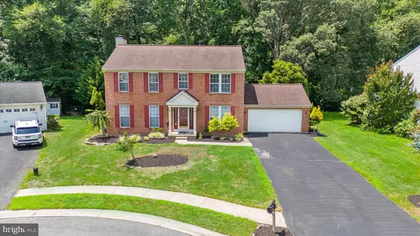 Newark, DE 19702,10 CASTLEGATE CT