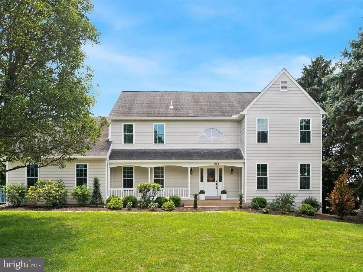 Broomall, PA 19008,104 HARVEST LN