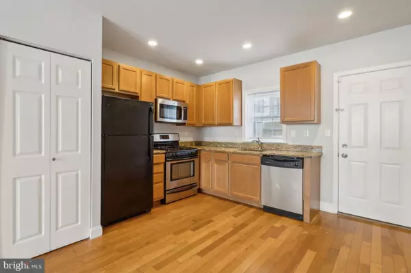Philadelphia, PA 19122,1216 N 2ND ST