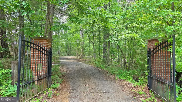 Warrenton, VA 20186,7296 BURKE LN