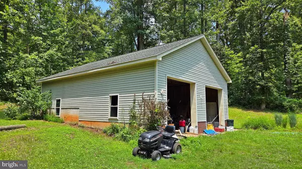 Warrenton, VA 20186,7296 BURKE LN