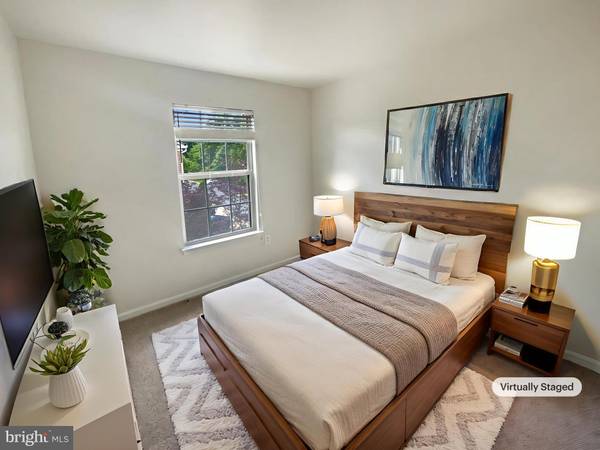 Herndon, VA 20171,13123 COPPER BROOK WAY