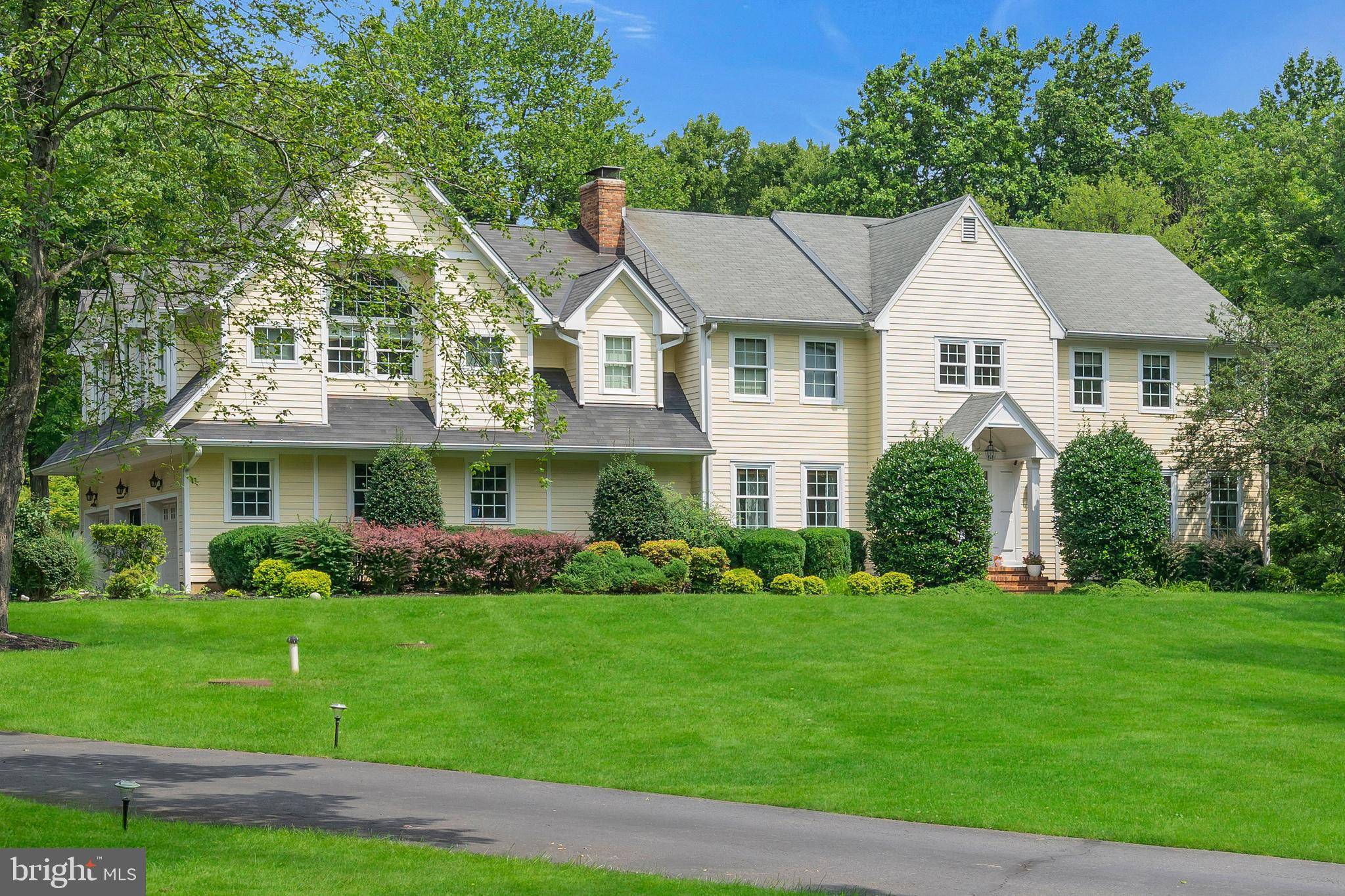 60 DOGWOOD LN, Skillman, NJ 08558