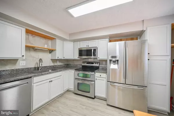 Woodbridge, VA 22191,14727 WINDING LOOP