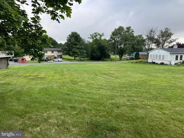 Blue Ridge Summit, PA 17214,.34+/- ACRES SUMMIT FARM DRIVE