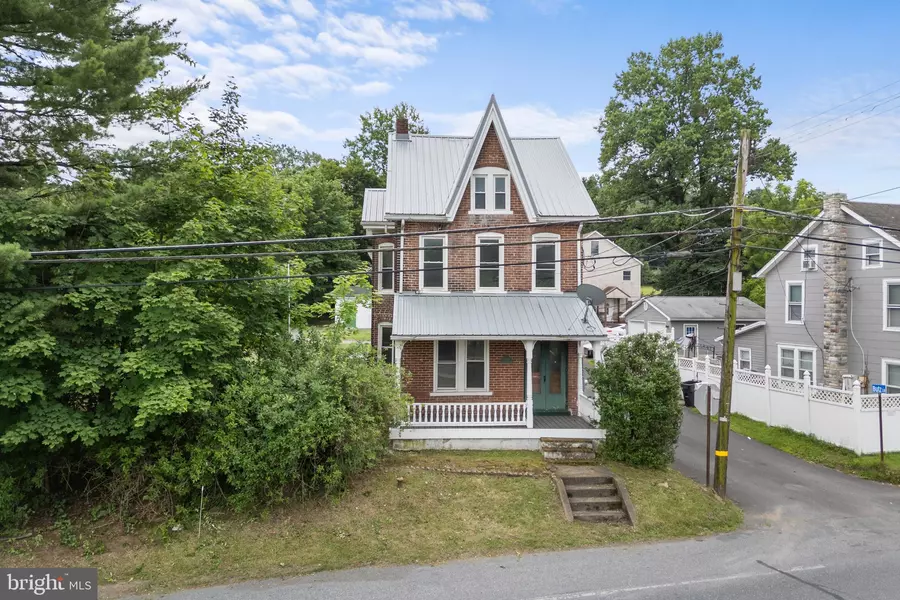 1630 E EMMAUS AVE, Allentown, PA 18103