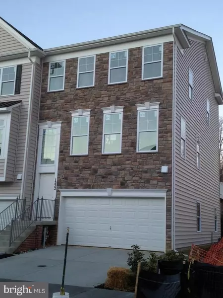 1352 CHAPEL CENTRE DR #15, Gambrills, MD 21054