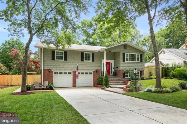 8511 BOUND BROOK LN, Alexandria, VA 22309