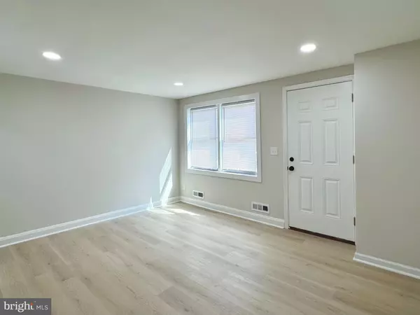 Baltimore, MD 21206,4616 SHAMROCK AVE