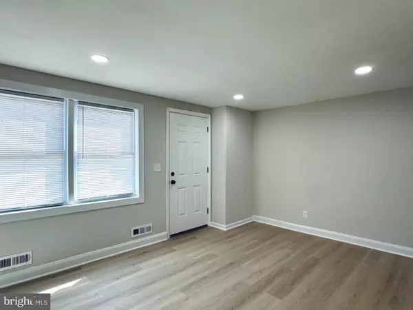 Baltimore, MD 21206,4616 SHAMROCK AVE