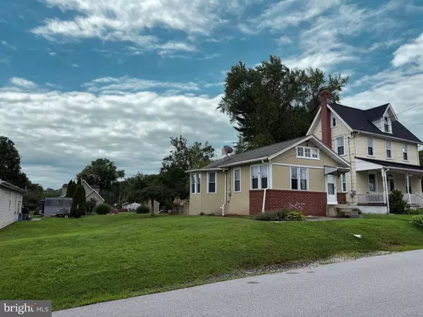 Royersford, PA 19468,332 GAY ST
