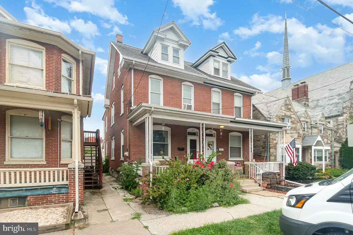 Lemoyne, PA 17043,327 HERMAN AVE