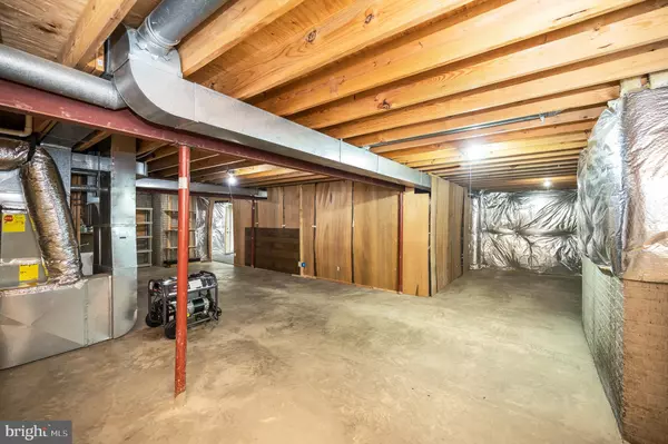 Fredericksburg, VA 22408,10101 FULLERTON CT