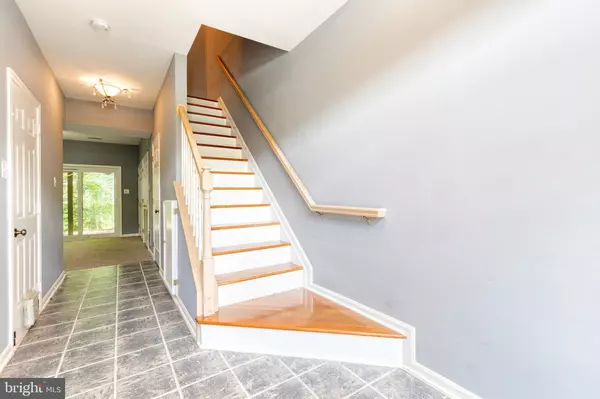 Odenton, MD 21113,2304 SANDY WALK WAY