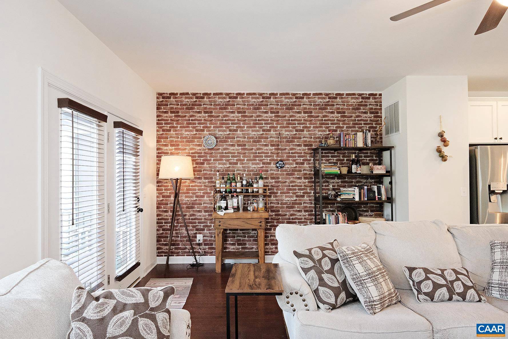 Charlottesville, VA 22902,140 JUNCTION LN