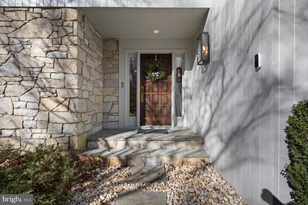 Great Falls, VA 22066,255 JEFFERY LN