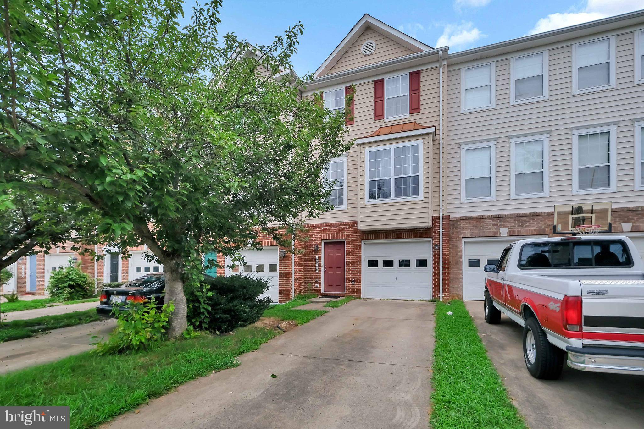 Woodbridge, VA 22193,6052 TICKET WAY