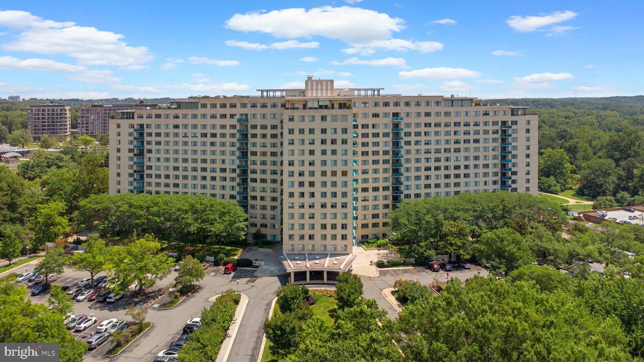 Rockville, MD 20852,10401 GROSVENOR PL #506