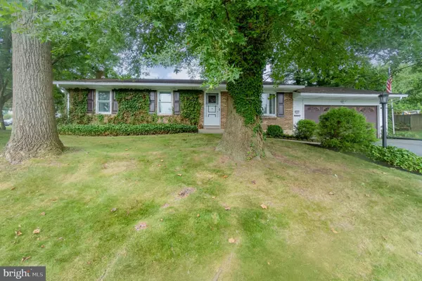 437 VESTA DR,  Dauphin,  PA 17018