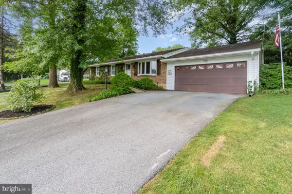 Dauphin, PA 17018,437 VESTA DR