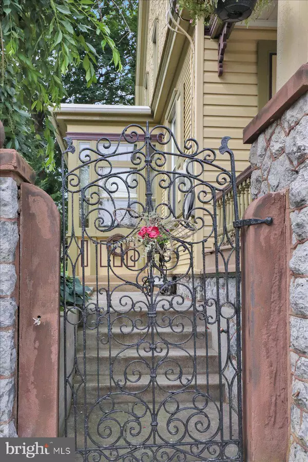 Manheim, PA 17545,140 S CHARLOTTE ST