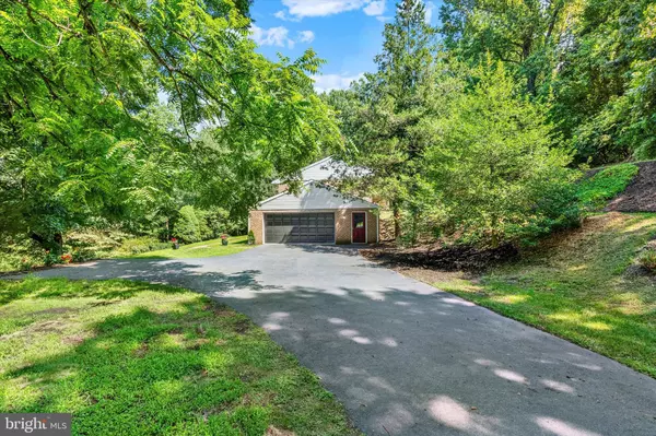 Reading, PA 19607,49 FAWN DR