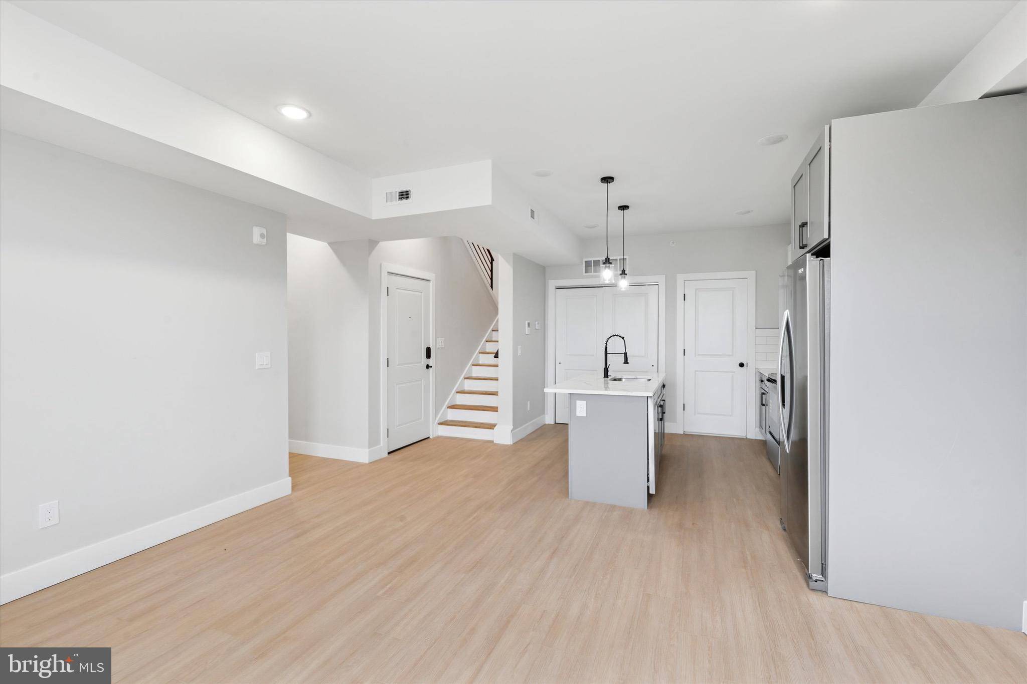 Philadelphia, PA 19122,520 W SUSQUEHANNA AVE #5