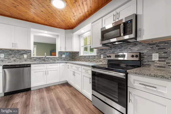 Pennsville, NJ 08070,190 MELLEN AVE