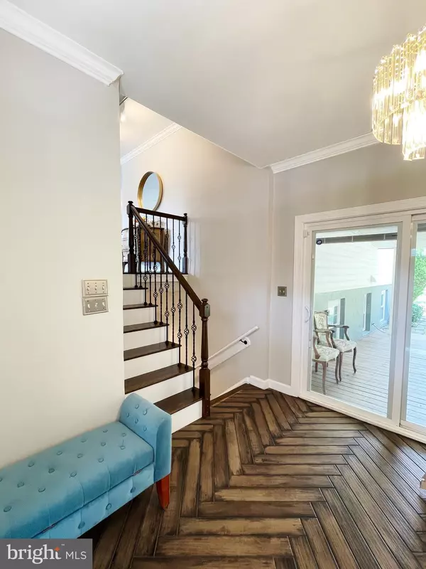 Ellicott City, MD 21042,10331 LOMBARDI DR
