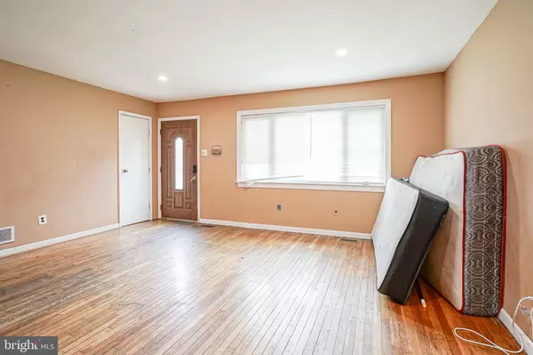 West Berlin, NJ 08091,341 LARCH AVE