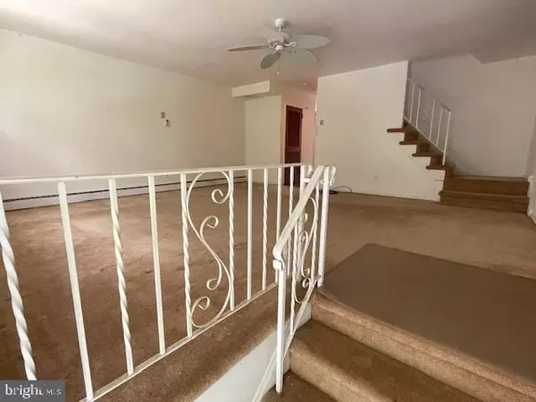 Philadelphia, PA 19114,10201 N CANTERBURY RD