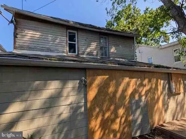 Berwick, PA 18603,204-206 E 10 ST