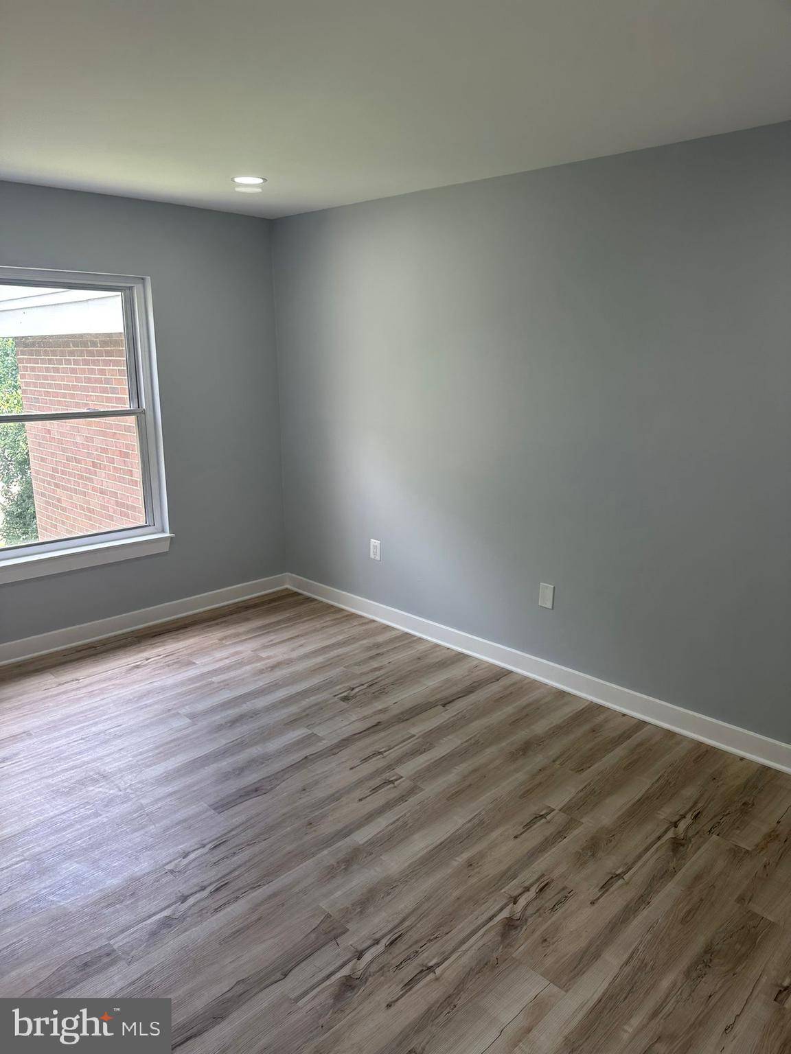 3861 SAINT BARNABAS RD #203, Suitland, MD 20746