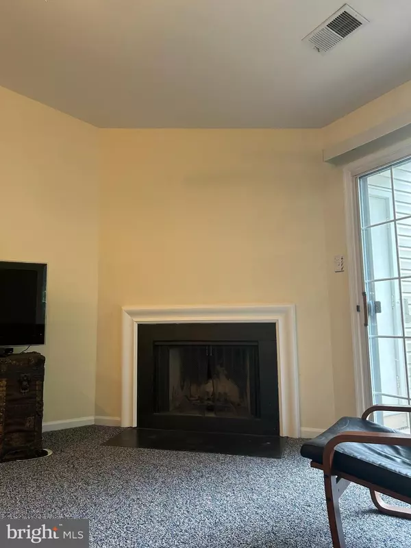 Holland, PA 18966,2604 BEACON HILL