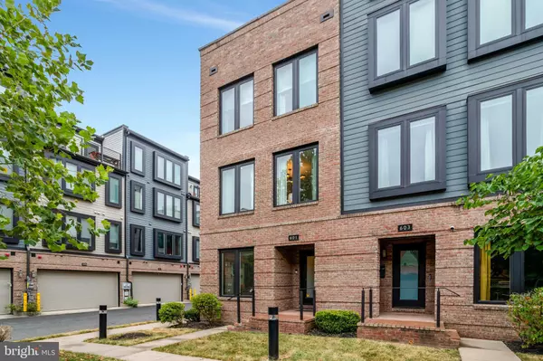 601 SLADE CT, Alexandria, VA 22314