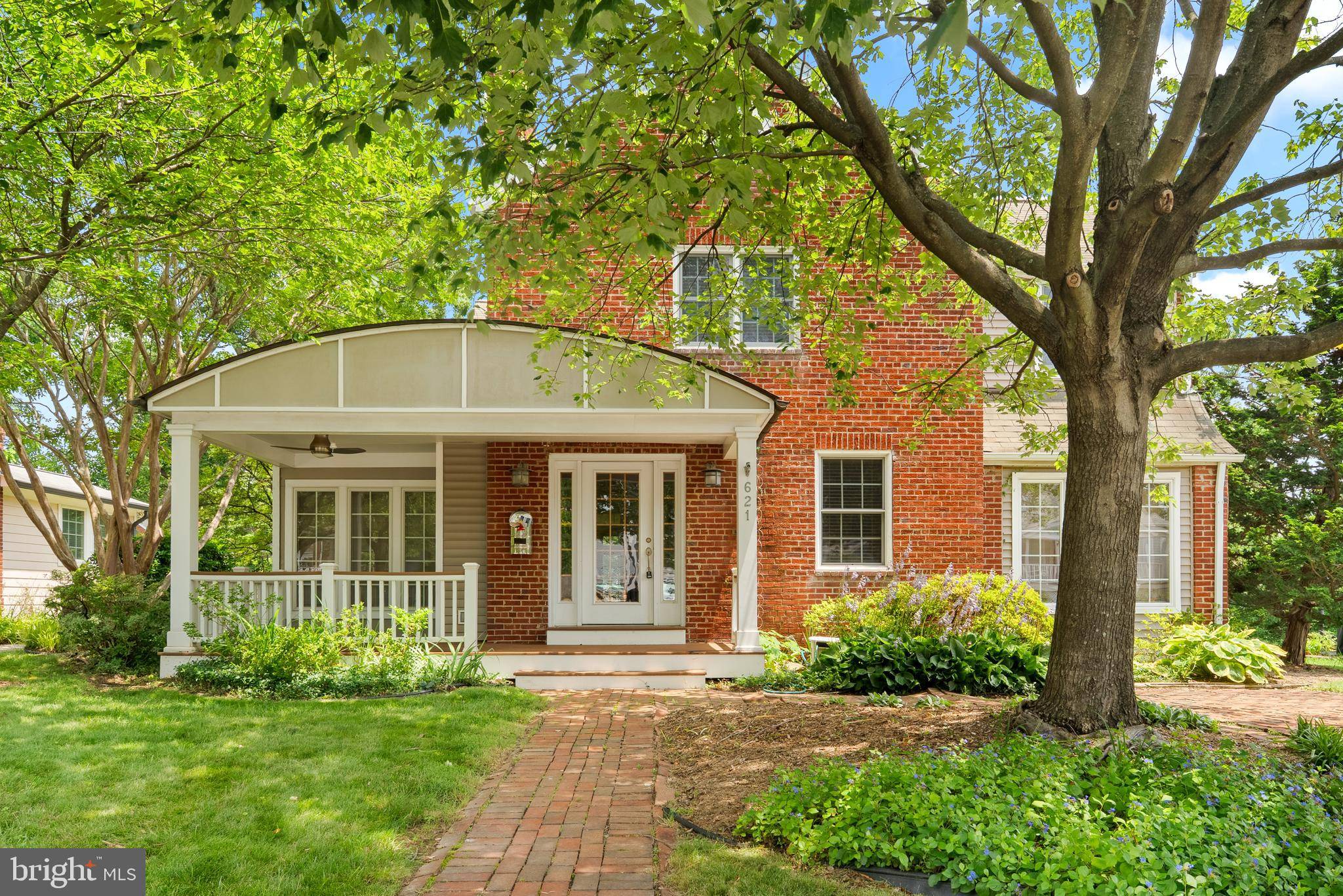 Arlington, VA 22204,621 S TAYLOR ST