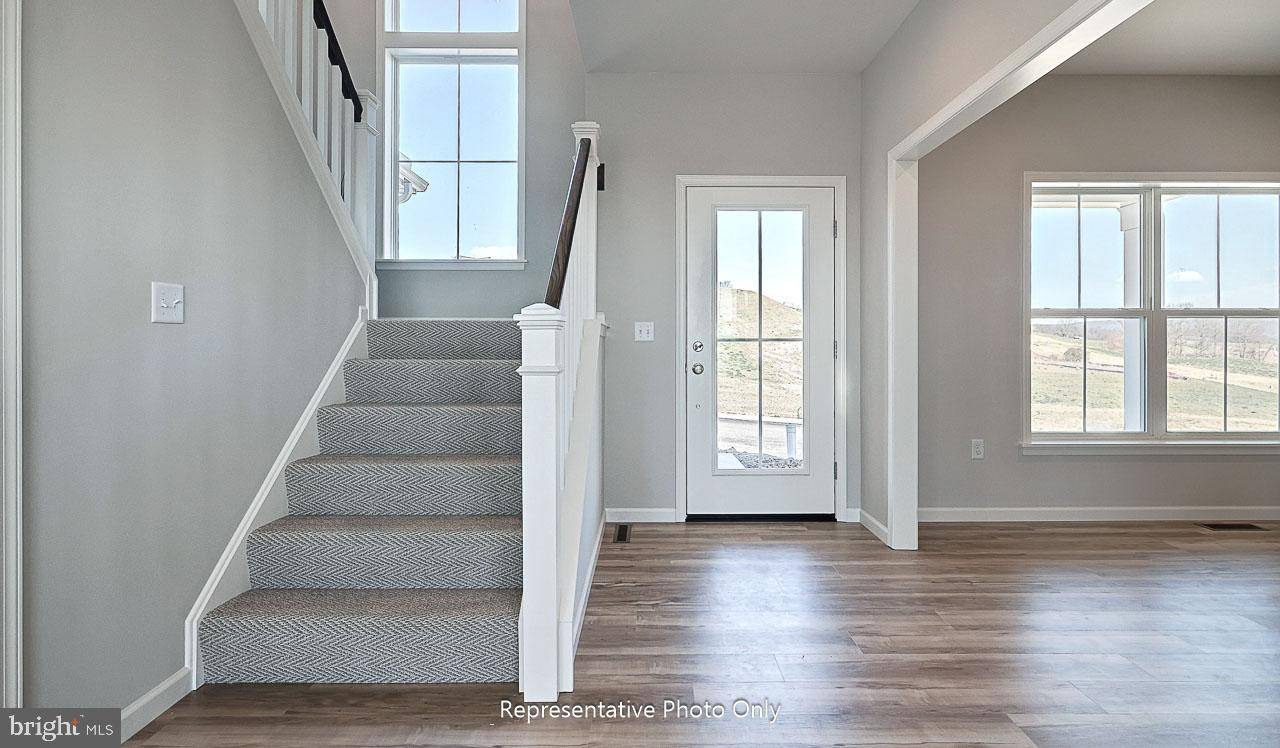 Mechanicsburg, PA 17050,104 NOTTING HILL CT