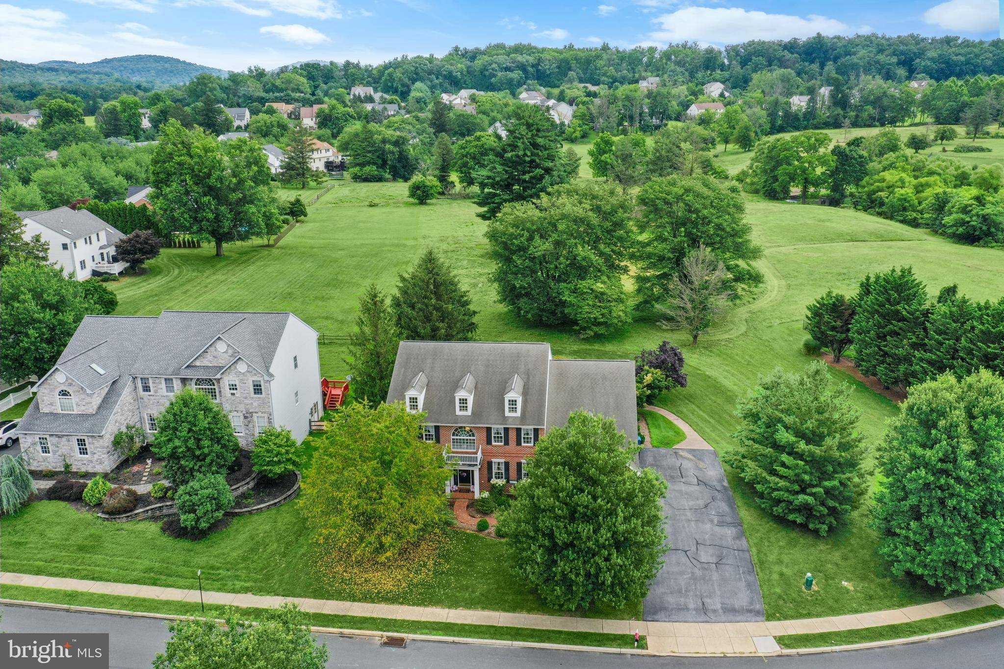 Reading, PA 19606,10 LINREE AVE