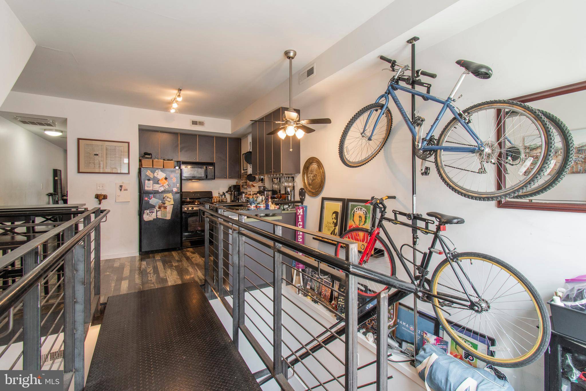 Philadelphia, PA 19123,909 N AMERICAN ST #1